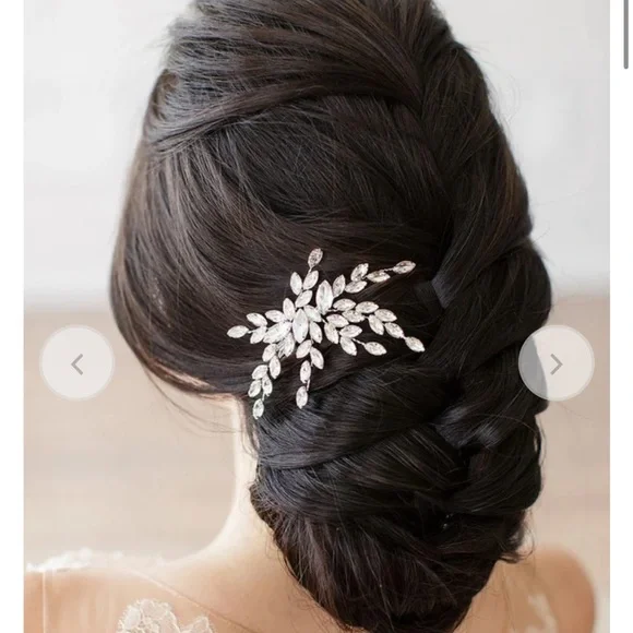 Brides & Hairpins NWT ISADORA CLIP
